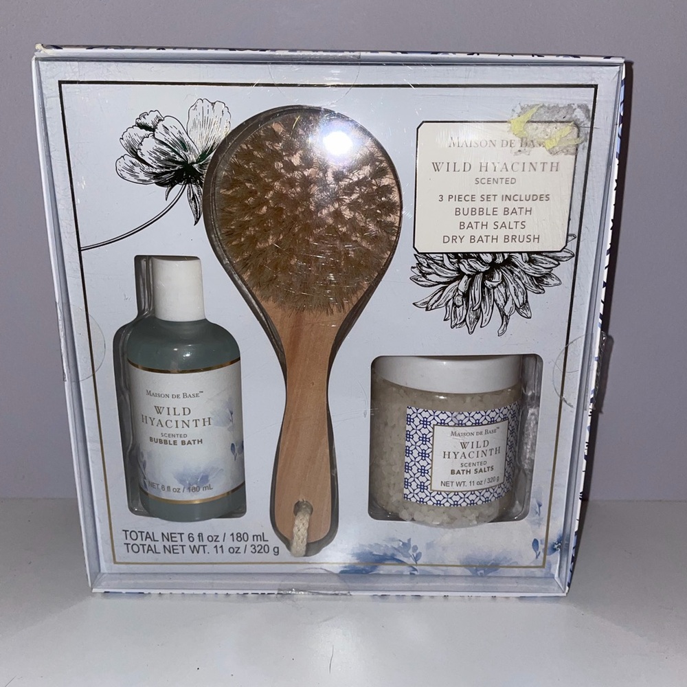 Maison de Base Wild Hyacinth Bath and Body 3 Piece Set